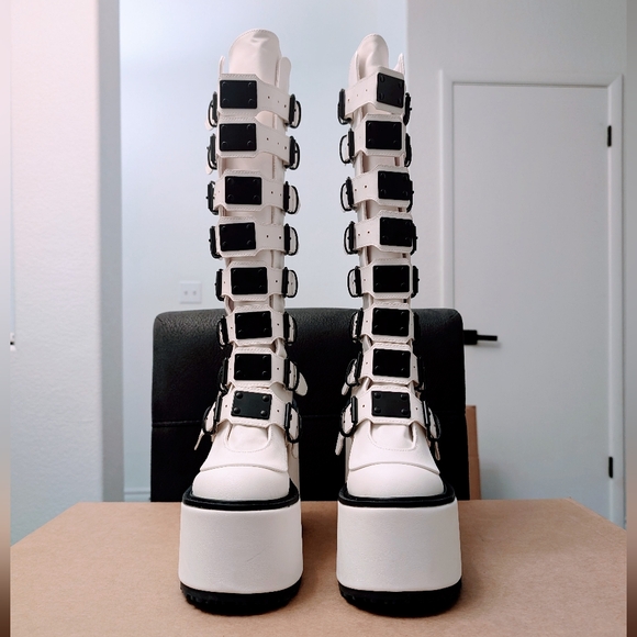 SOLD NIB Demonia Icy Trinity Boots - Picture 4 of 11